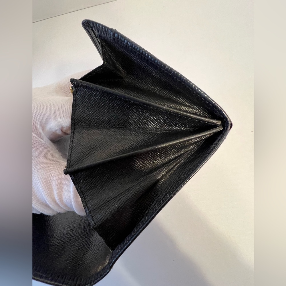 Louis Vuitton black Epi Sarah Wallet - Picture 8 of 13